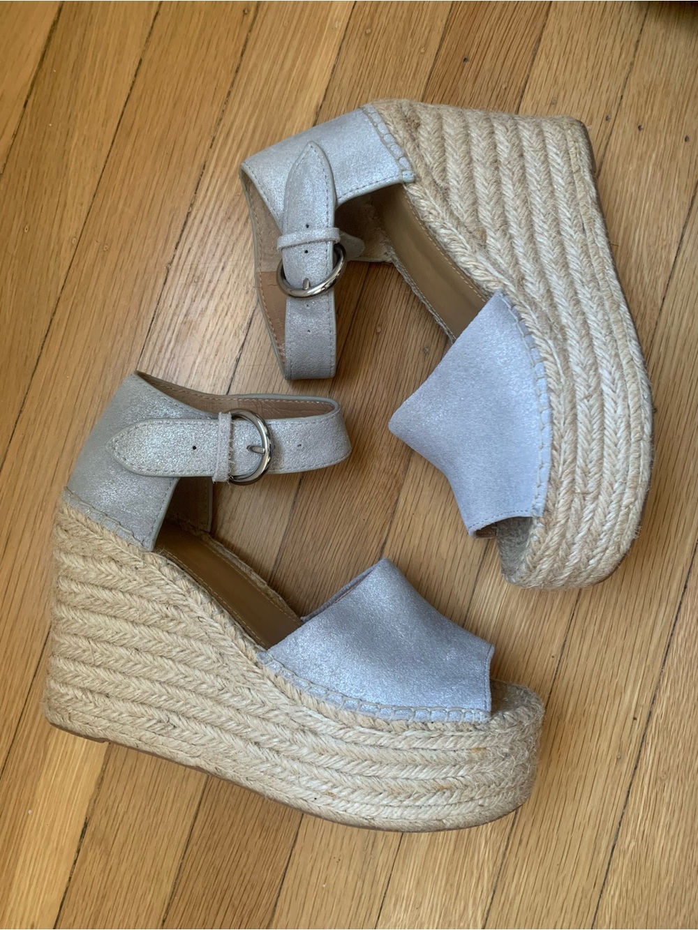 VGUC MARC FISHER MLALIDA Silver Shiny Matt Leather Hi-Wedge Espadrille SZ 8.5M - Picture 11 of 16